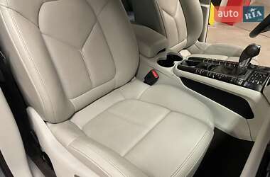 Внедорожник / Кроссовер Porsche Macan 2020 в 
