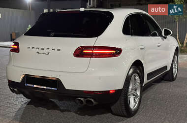 Внедорожник / Кроссовер Porsche Macan 2014 в 