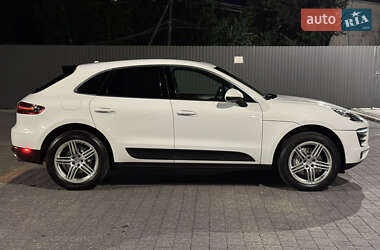 Внедорожник / Кроссовер Porsche Macan 2014 в 