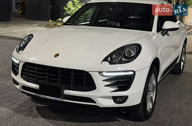 Внедорожник / Кроссовер Porsche Macan 2014 в 
