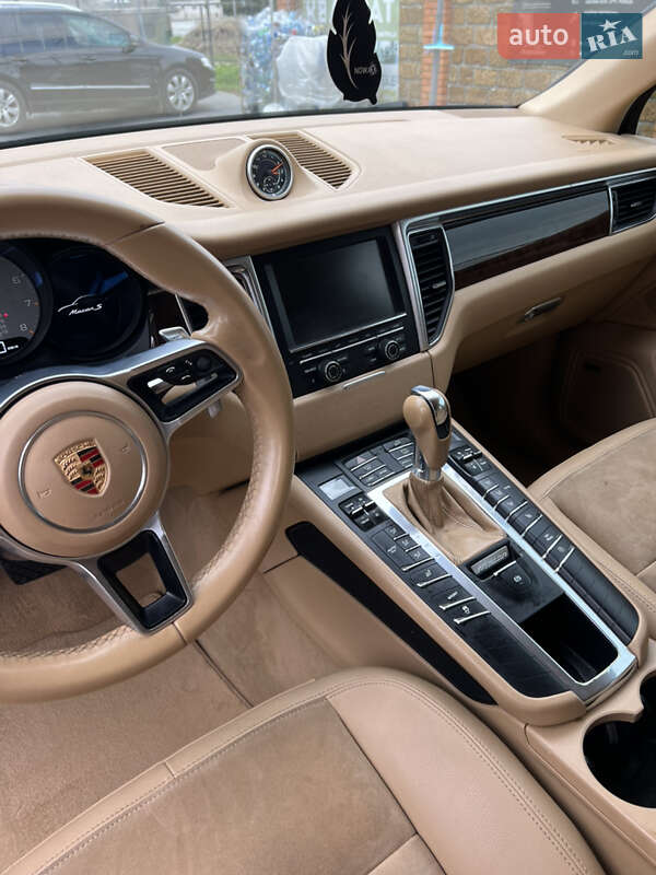 Позашляховик / Кросовер Porsche Macan 2015 в Луцьку фото 48 Позашляховик / Кросовер Porsche Macan 2015 в Луцьку