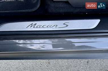 Внедорожник / Кроссовер Porsche Macan 2014 в 