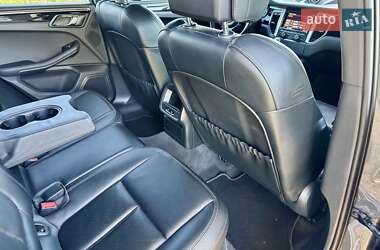 Внедорожник / Кроссовер Porsche Macan 2014 в 