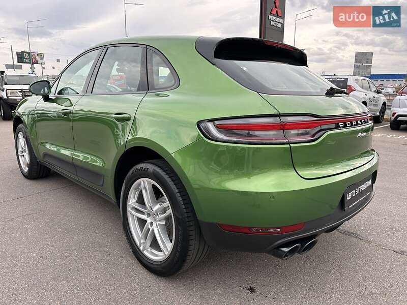 Внедорожник / Кроссовер Porsche Macan 2021 в Киеве