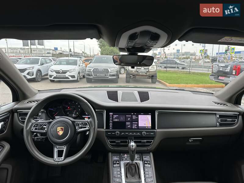 Внедорожник / Кроссовер Porsche Macan 2021 в Киеве