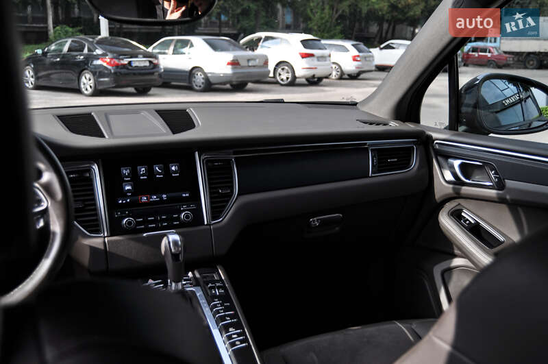 Внедорожник / Кроссовер Porsche Macan 2017 в Владимире фото 14 Внедорожник / Кроссовер Porsche Macan 2017 в Владимире