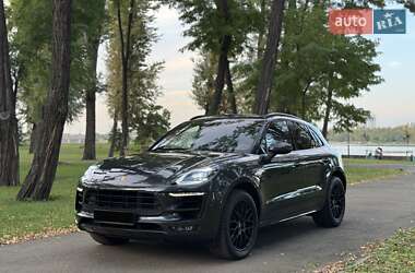 Внедорожник / Кроссовер Porsche Macan 2016 в 