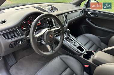 Внедорожник / Кроссовер Porsche Macan 2016 в 