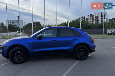 Внедорожник / Кроссовер Porsche Macan 2018 в 