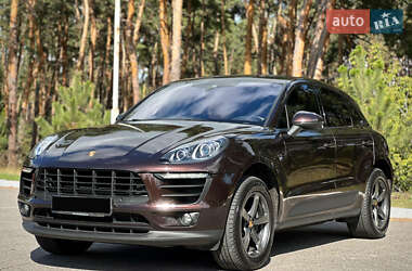 Внедорожник / Кроссовер Porsche Macan 2017 в 