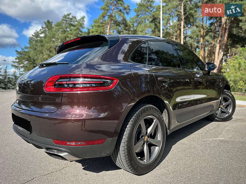 Внедорожник / Кроссовер Porsche Macan 2017 в Киеве