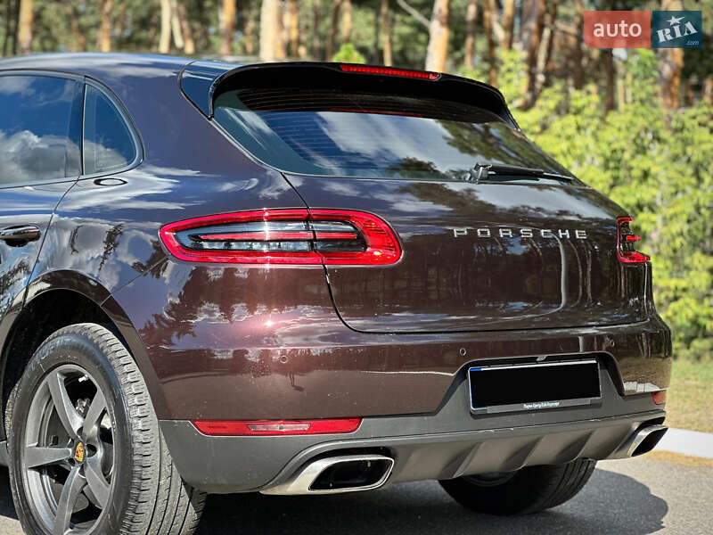 Внедорожник / Кроссовер Porsche Macan 2017 в Киеве