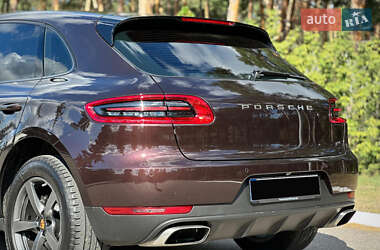 Внедорожник / Кроссовер Porsche Macan 2017 в 