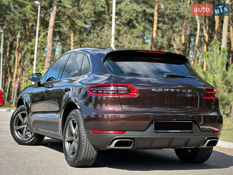 Внедорожник / Кроссовер Porsche Macan 2017 в Киеве