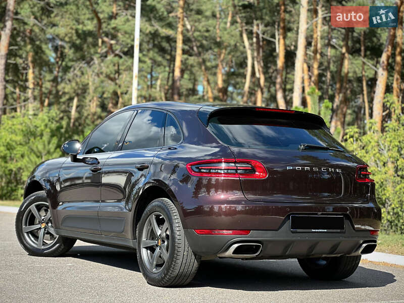 Внедорожник / Кроссовер Porsche Macan 2017 в Киеве