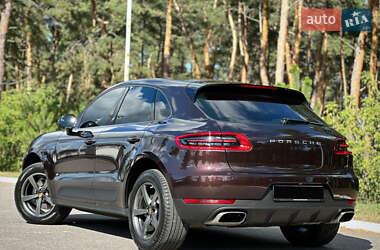 Внедорожник / Кроссовер Porsche Macan 2017 в 