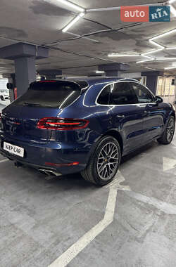 Внедорожник / Кроссовер Porsche Macan 2015 в 