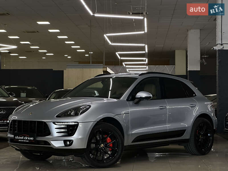 Внедорожник / Кроссовер Porsche Macan 2016 в Николаеве