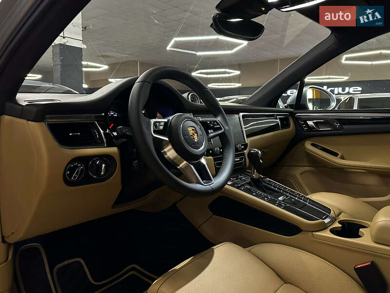 Внедорожник / Кроссовер Porsche Macan 2016 в Николаеве