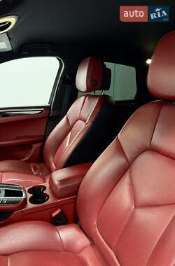 Внедорожник / Кроссовер Porsche Macan 2014 в 
