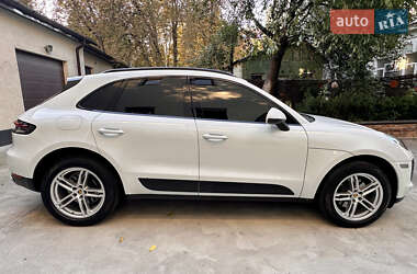 Внедорожник / Кроссовер Porsche Macan 2019 в 