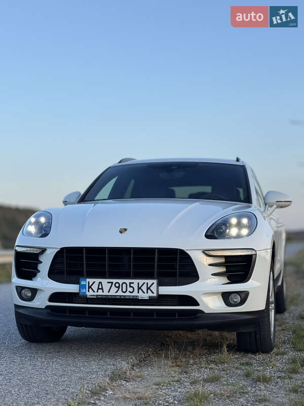 Porsche Macan 2015