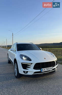 Внедорожник / Кроссовер Porsche Macan 2015 в 