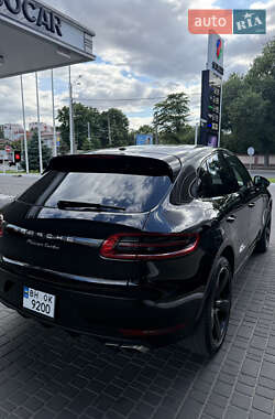 Внедорожник / Кроссовер Porsche Macan 2017 в 