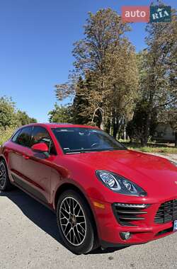 Внедорожник / Кроссовер Porsche Macan 2018 в 