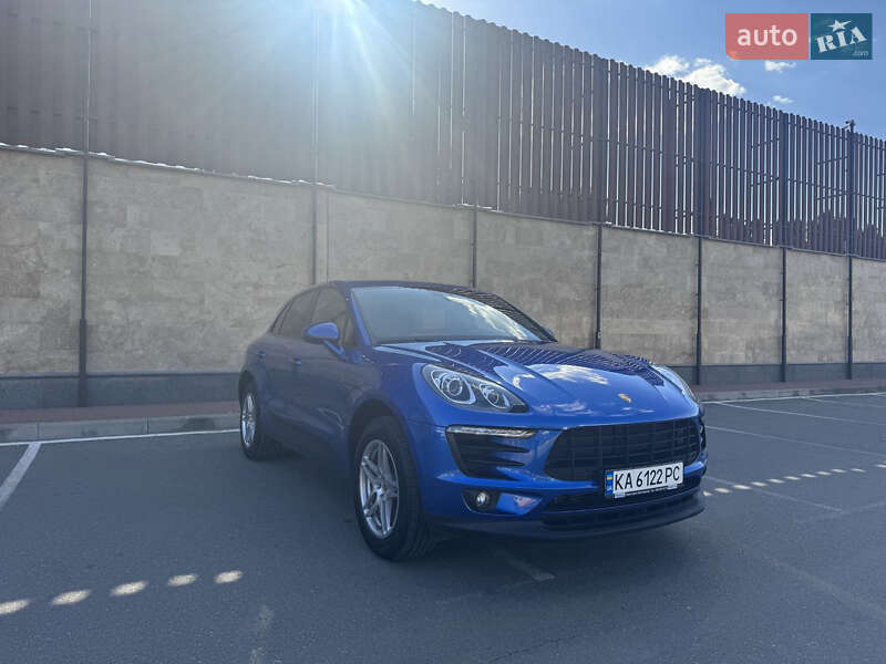 Внедорожник / Кроссовер Porsche Macan 2016 в Киеве