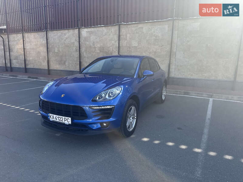 Внедорожник / Кроссовер Porsche Macan 2016 в Киеве