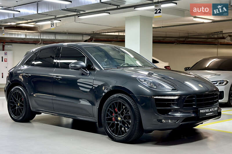 Внедорожник / Кроссовер Porsche Macan 2016 в Киеве