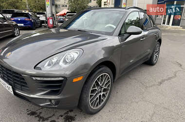 Внедорожник / Кроссовер Porsche Macan 2015 в 