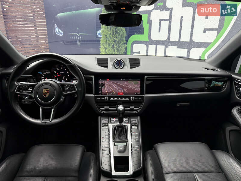 Внедорожник / Кроссовер Porsche Macan 2020 в Киеве