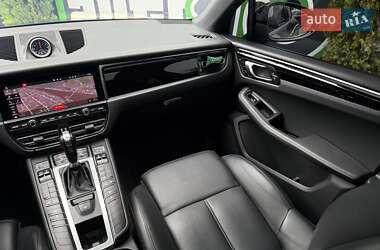Внедорожник / Кроссовер Porsche Macan 2020 в 