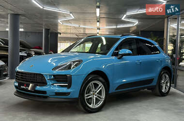 Внедорожник / Кроссовер Porsche Macan 2018 в 