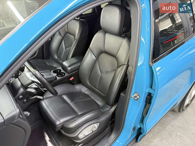 Внедорожник / Кроссовер Porsche Macan 2018 в Одессе