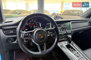 Внедорожник / Кроссовер Porsche Macan 2018 в 