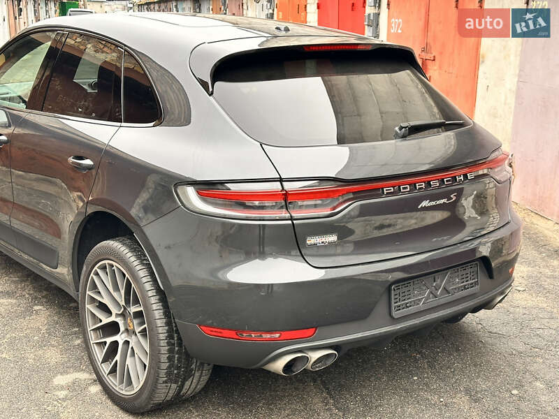 Внедорожник / Кроссовер Porsche Macan 2019 в Киеве