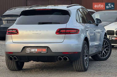 Позашляховик / Кросовер Porsche Macan 2017 в 