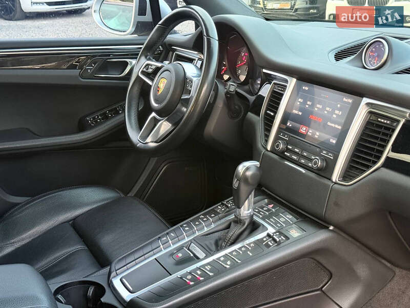 Внедорожник / Кроссовер Porsche Macan 2017 в Харькове