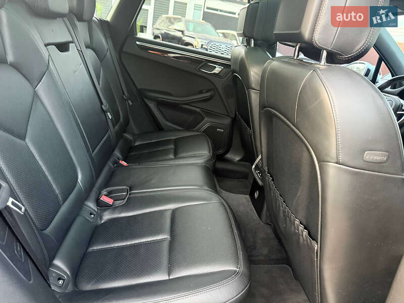 Внедорожник / Кроссовер Porsche Macan 2017 в Харькове