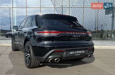 Внедорожник / Кроссовер Porsche Macan 2024 в 