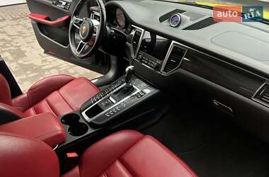 Внедорожник / Кроссовер Porsche Macan 2017 в 