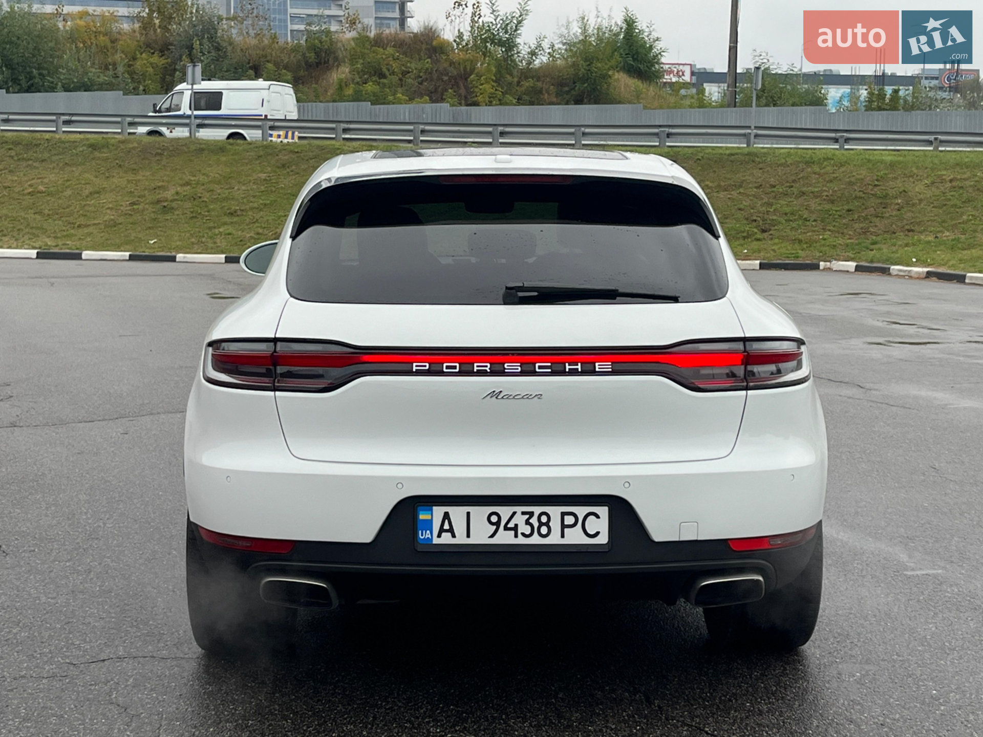 2020 Porsche Macan - мініатюра 9
