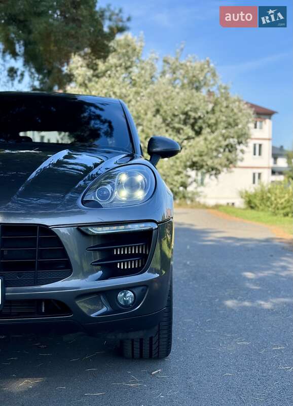 Внедорожник / Кроссовер Porsche Macan 2014 в Киеве
