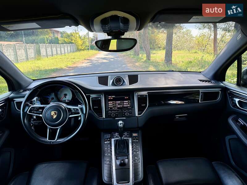 Внедорожник / Кроссовер Porsche Macan 2014 в Киеве