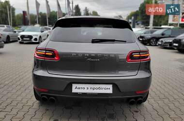 Внедорожник / Кроссовер Porsche Macan 2018 в 