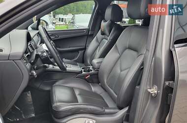 Внедорожник / Кроссовер Porsche Macan 2018 в 