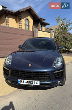 Внедорожник / Кроссовер Porsche Macan 2014 в 